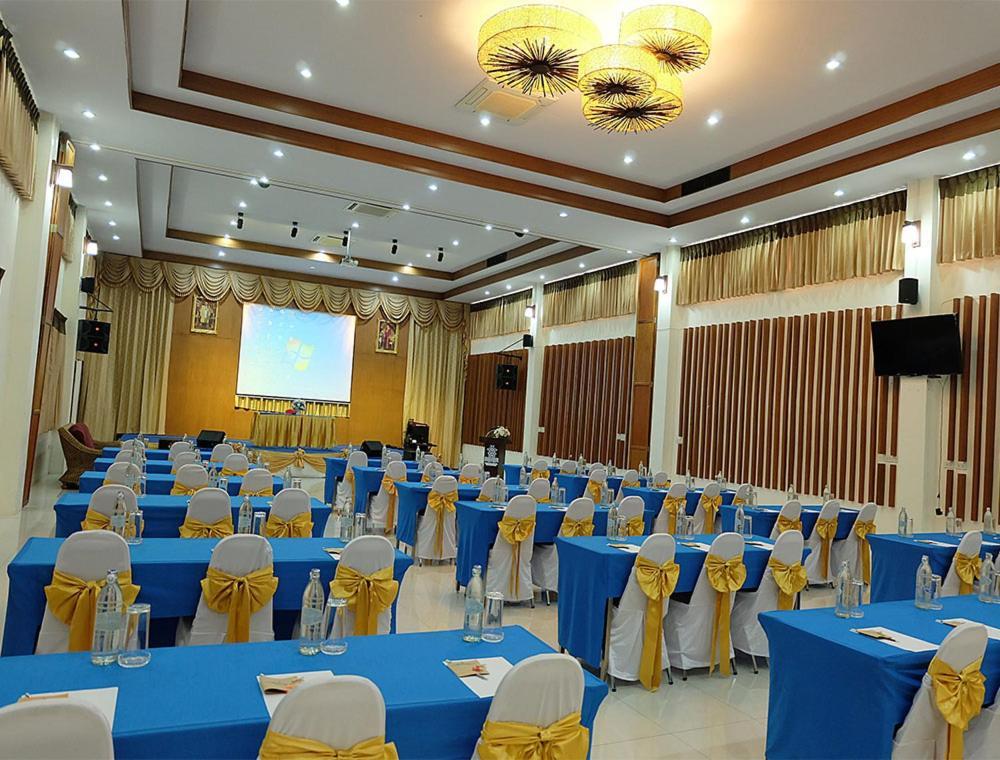 Chai Nat Chaophayathara Riverside Hotel מראה חיצוני תמונה