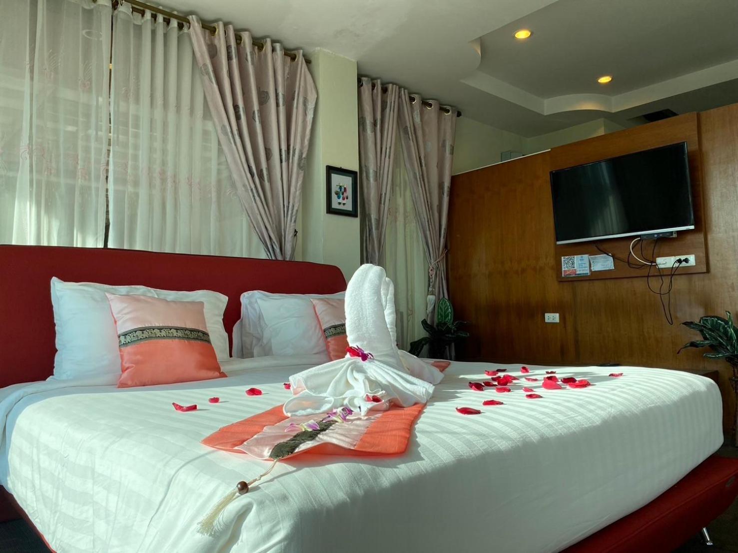 Chai Nat Chaophayathara Riverside Hotel מראה חיצוני תמונה