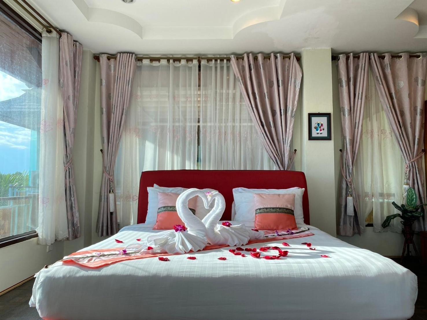 Chai Nat Chaophayathara Riverside Hotel מראה חיצוני תמונה